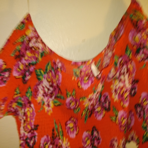 Xhileratoin Cinched Shirt - Picture 4 of 10